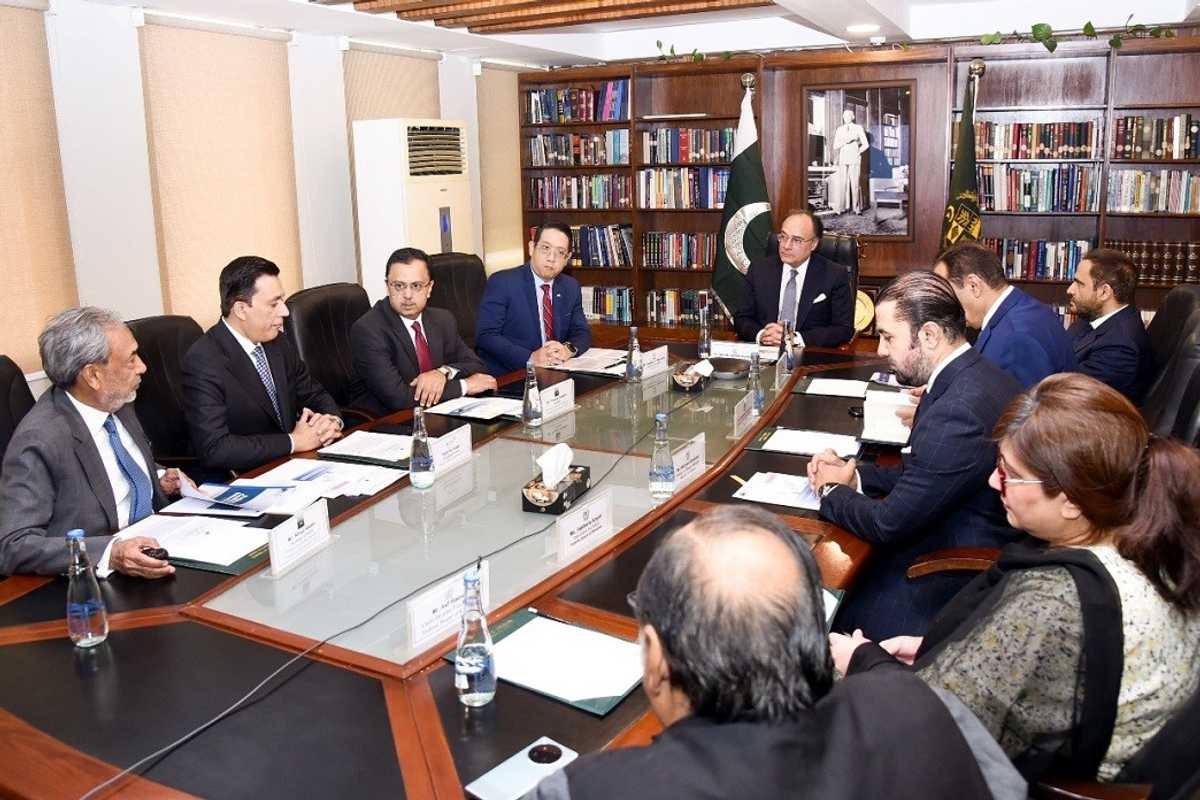 Pakistan business confidence jumps, but investment outlook stays weak: OICCI