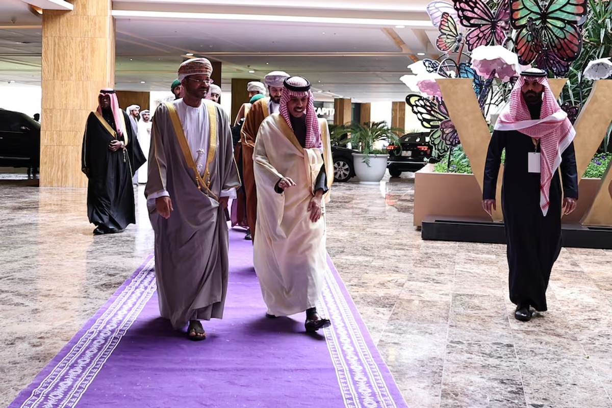 Arab, EU diplomats in Saudi for talks on support for Syria