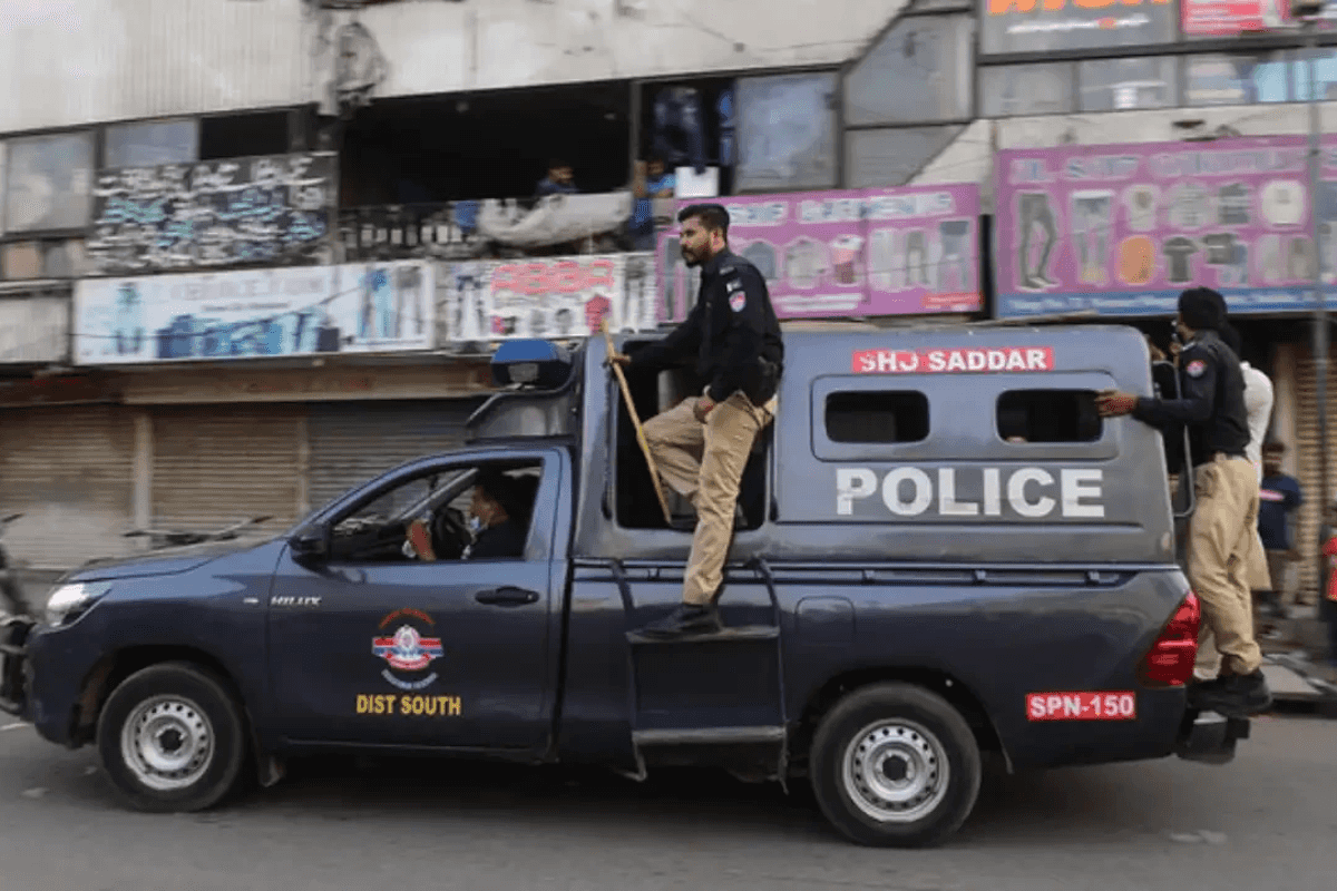 Karachi Police officers punished as crackdown on land grabbers begins in Pakistan's financial hub