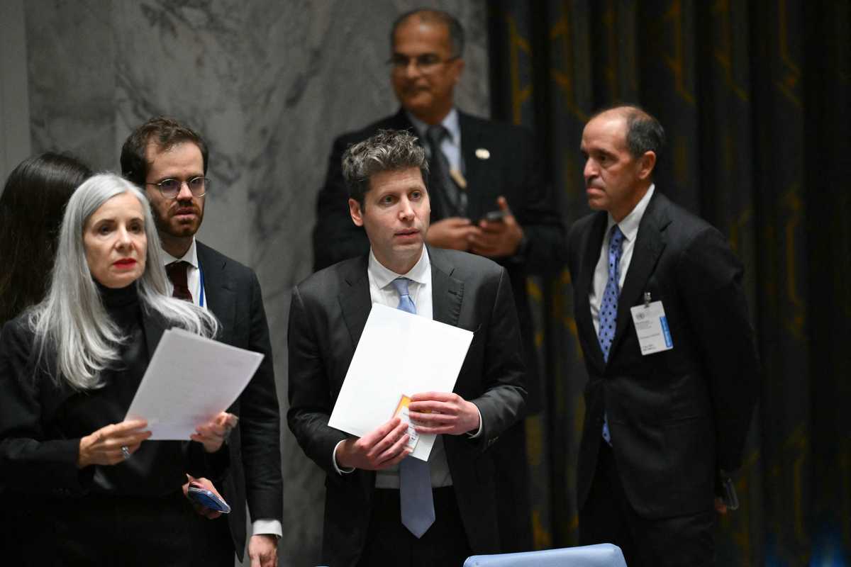 Tech leaders warn UN Security Council of AI safety risks as White House resists global regulation