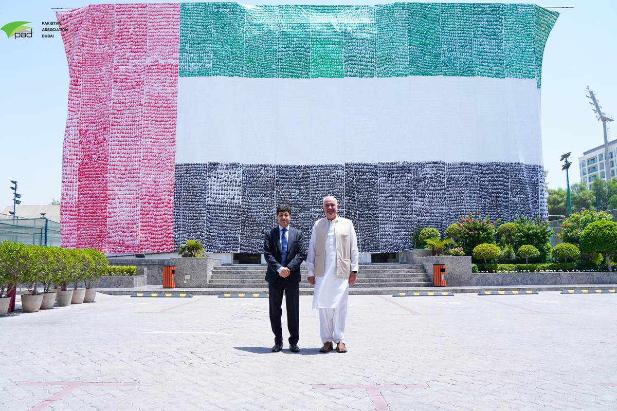 Pakistan Association Dubai enters Guinness World Records with massive handprint UAE flag