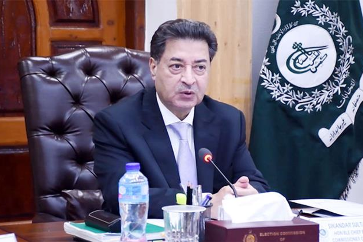 Pakistan's election chief may stay in office beyond retirement