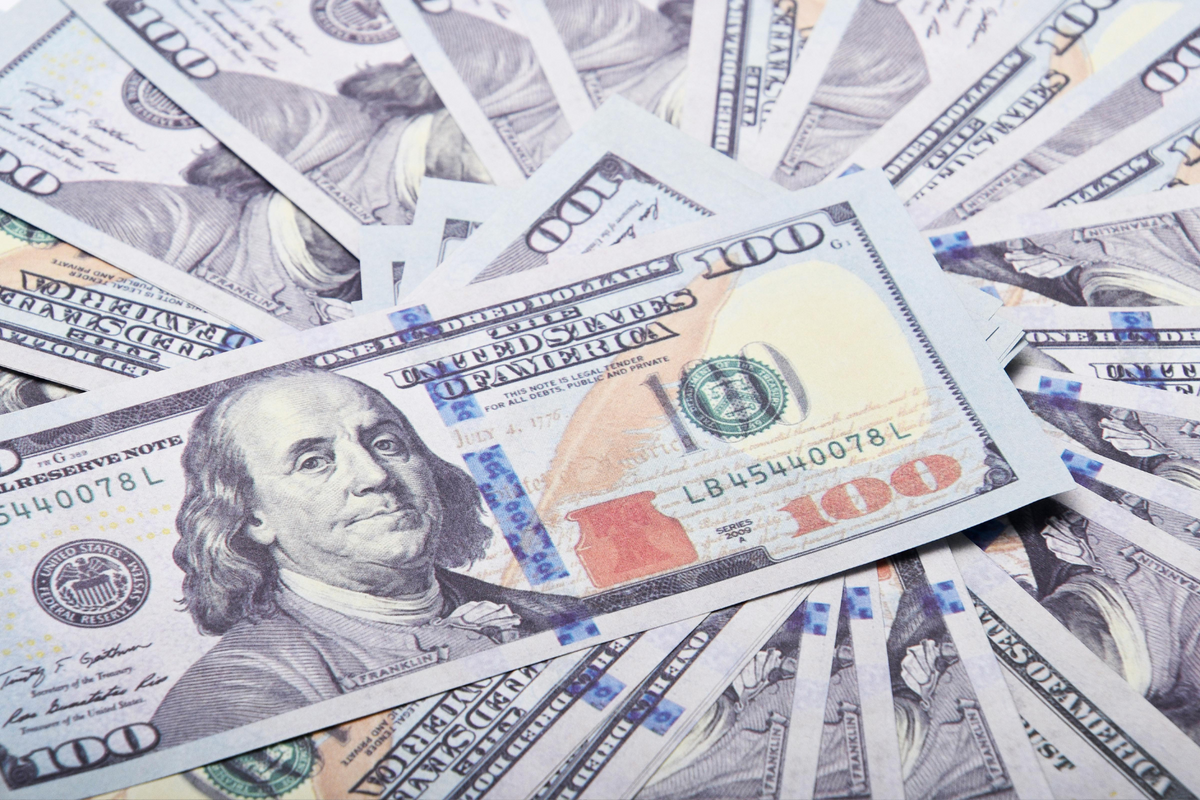 Pakistan seeks $2bn in commercial loans to bridge financing gap