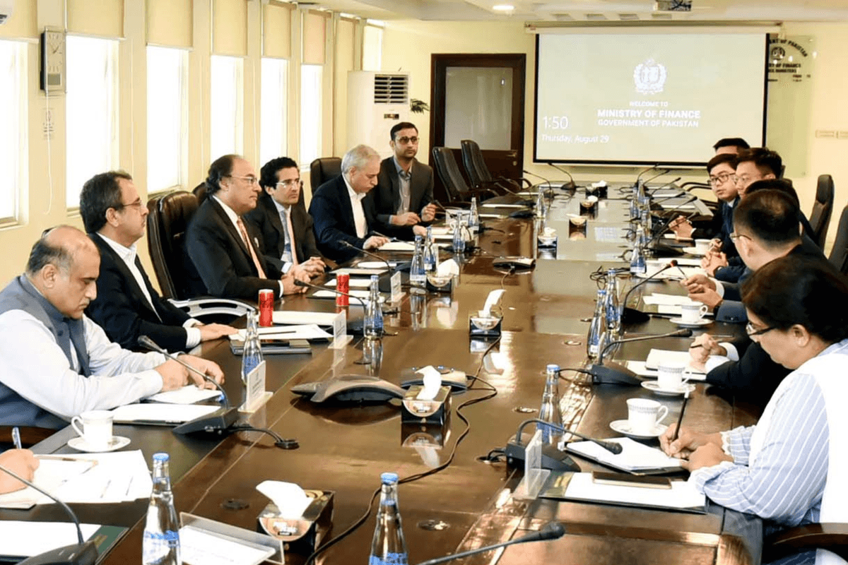 Pakistan, China to establish working group to resolve pending payments issues