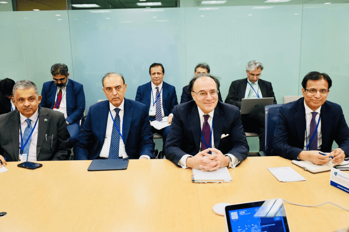 Pakistan reaffirms reform commitments, seeks investment at IMF, World Bank meetings
