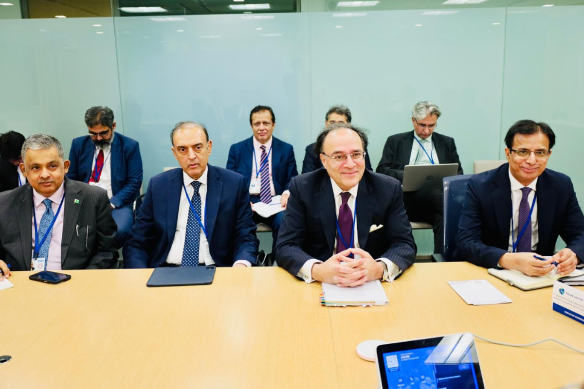 Pakistan reaffirms reform commitments, seeks investment at IMF, World Bank meetings