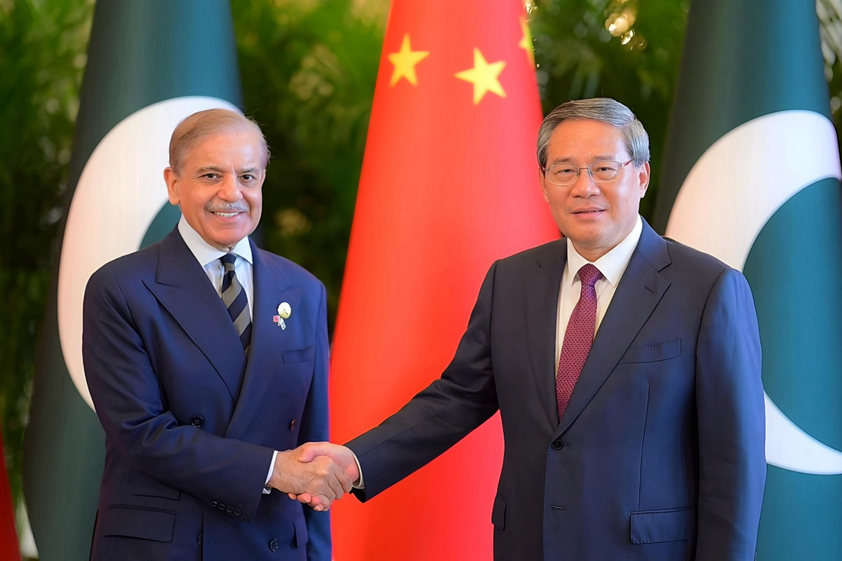 Pakistan, China vow to deepen ‘iron-clad’ partnership during Shehbaz–Li talks in Beijing