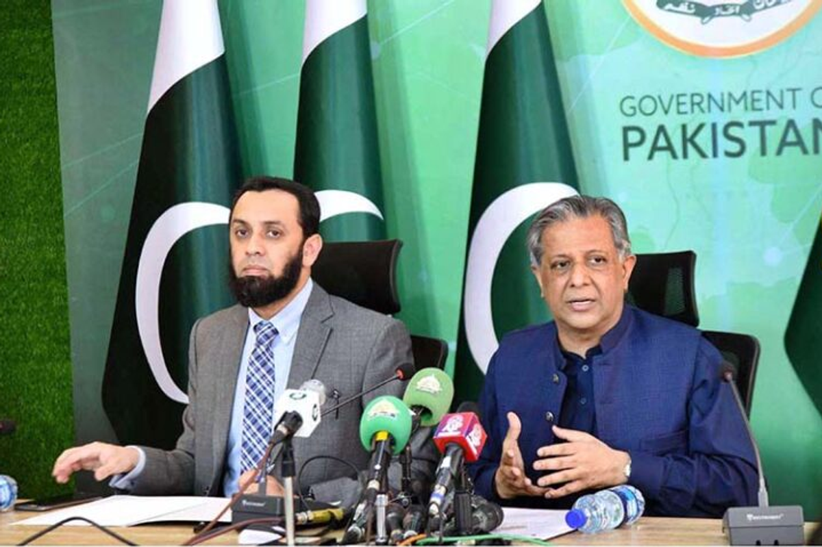 Pakistan bars Khan’s sister, other 'violators' from meeting jailed ex-PM