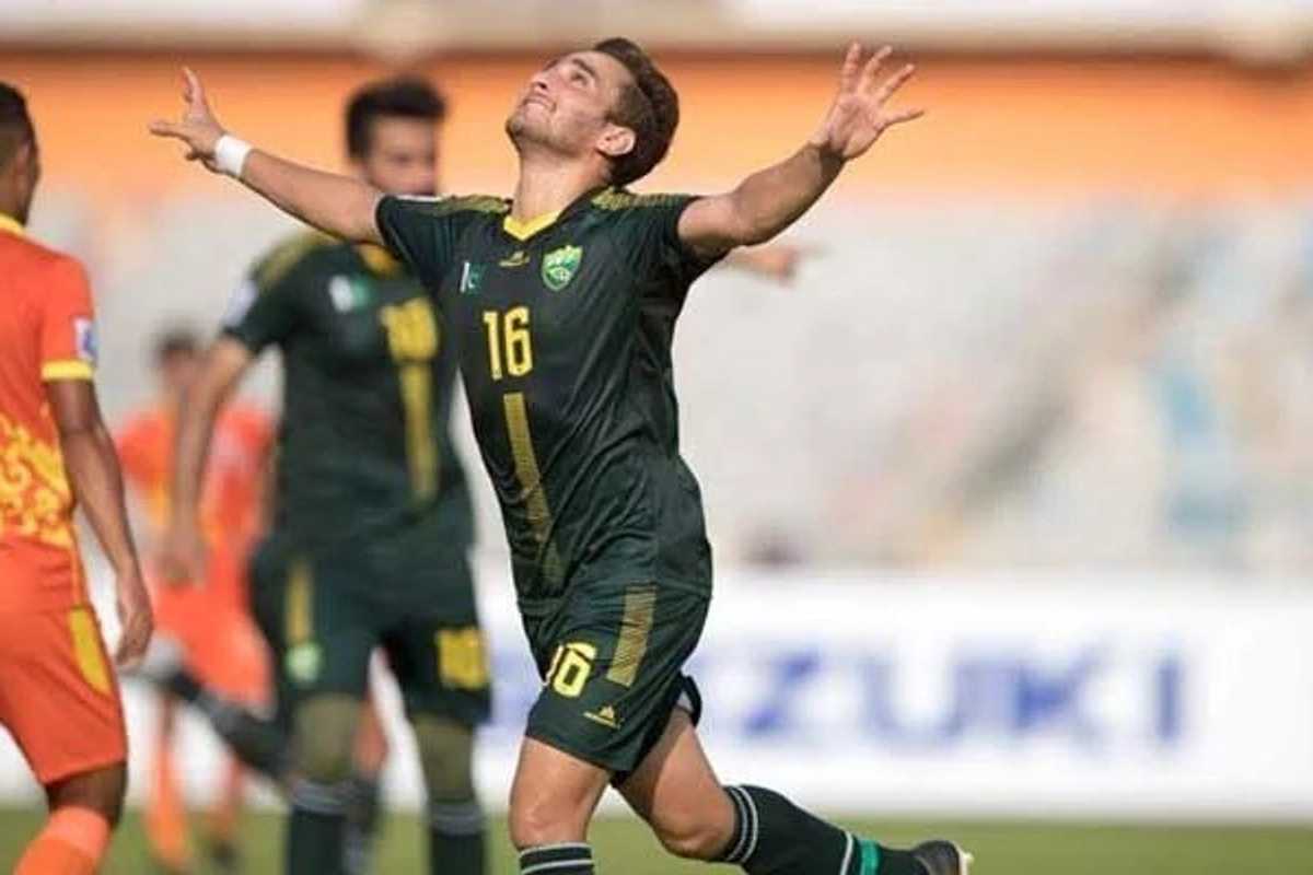 Jalebi-selling footballer Riaz urges PM Shehbaz to restore departmental football