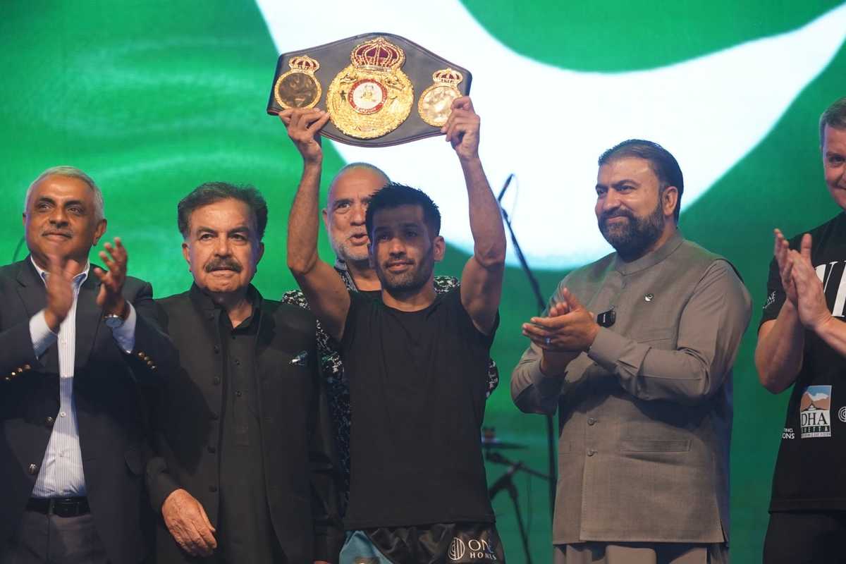 Boxer Waseem dedicates world title win to Pakistan's armed forces