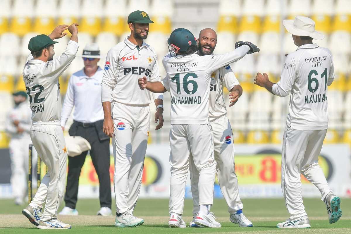 Pakistan spinners seize control in Multan as 16 wickets fall on dramatic day