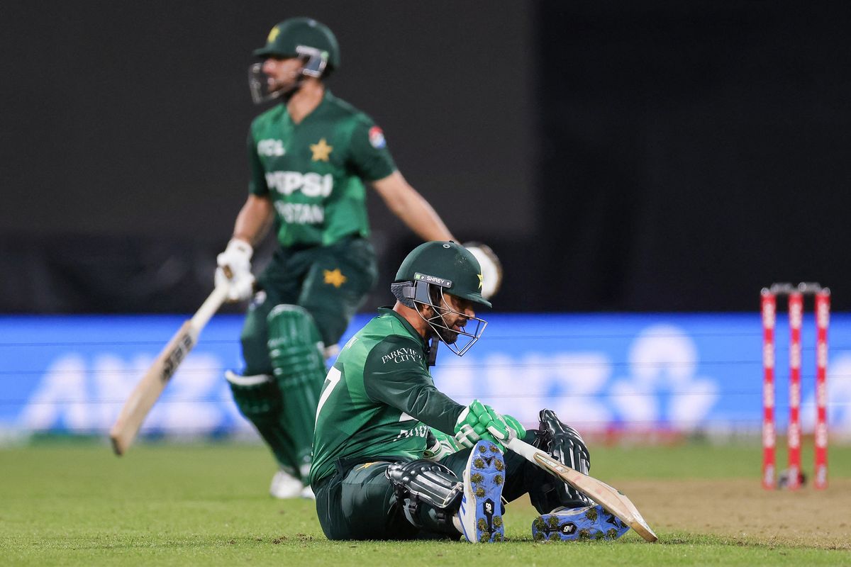 Former Pak great Sadiq questions selection policy after T20I series defeat