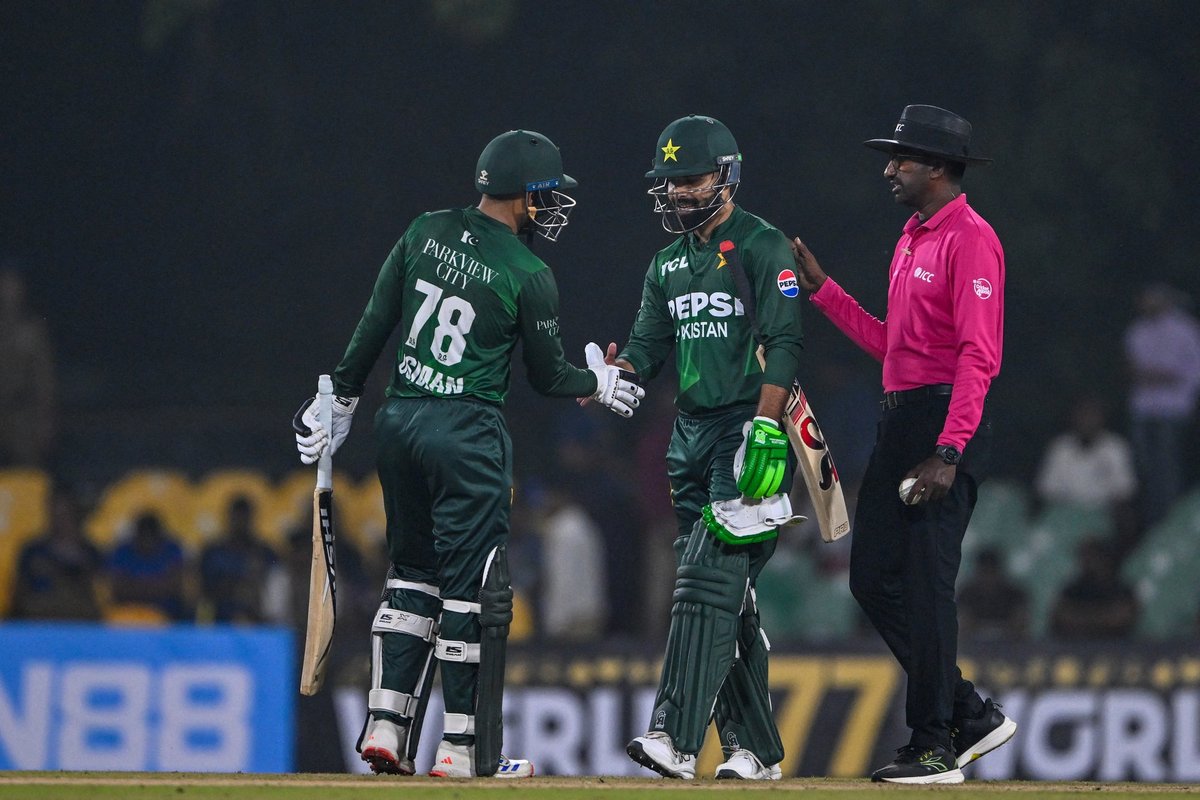 Pakistan cruise past Sri Lanka in T20I opener