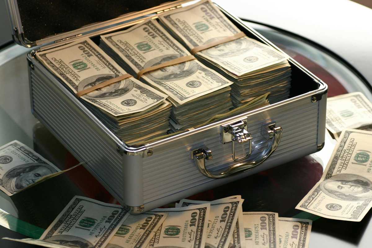 Pakistan secures USD 6.1 billion of FY27 external debt repayments