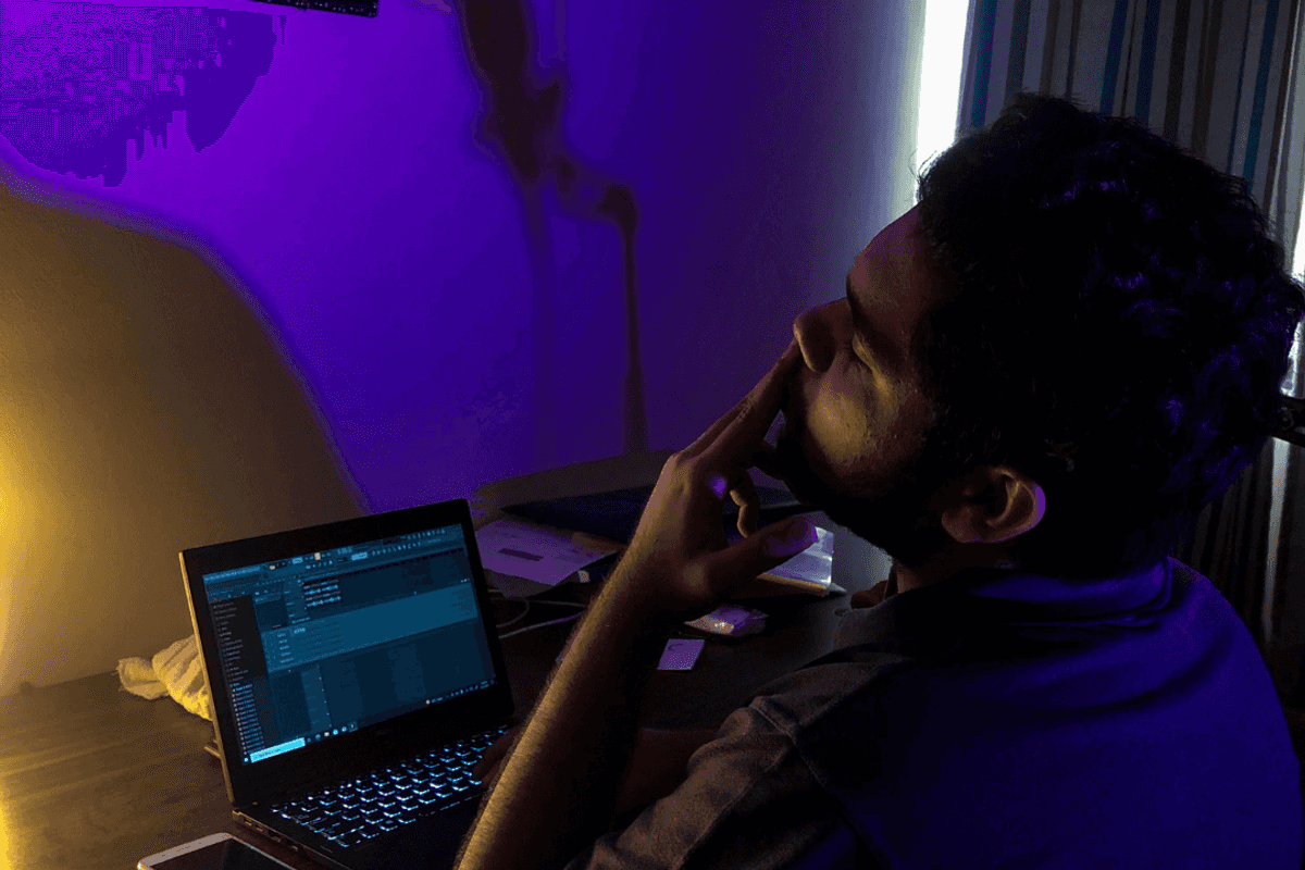 Pakistani freelancers earn record $1.76 billion in FY26