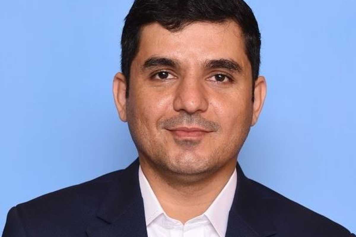 Pakistan’s top court overturns election body’s ruling, reinstates lawmaker