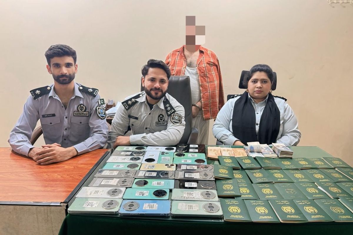 Pakistani authorities seize 31 passports in human smuggling crackdown