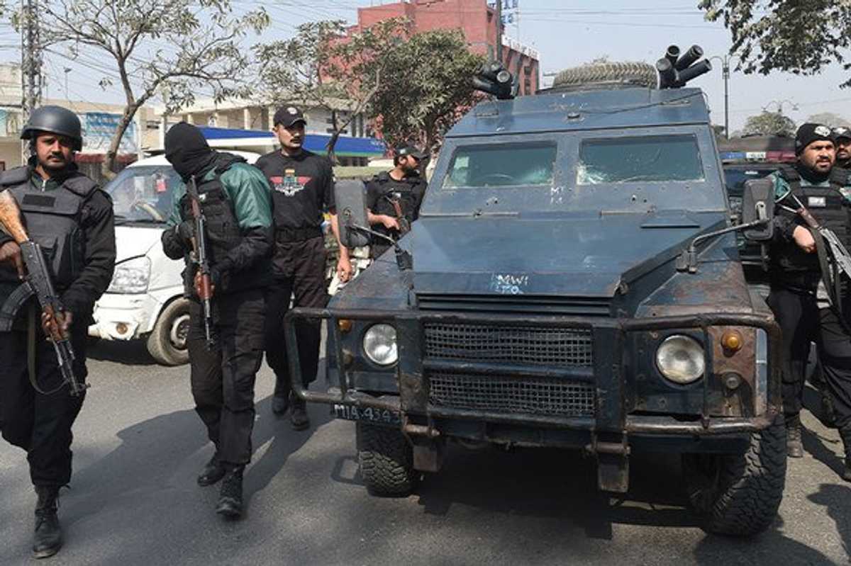 Counterterrorism police arrest 12 in Pakistan over alleged Indian spy links