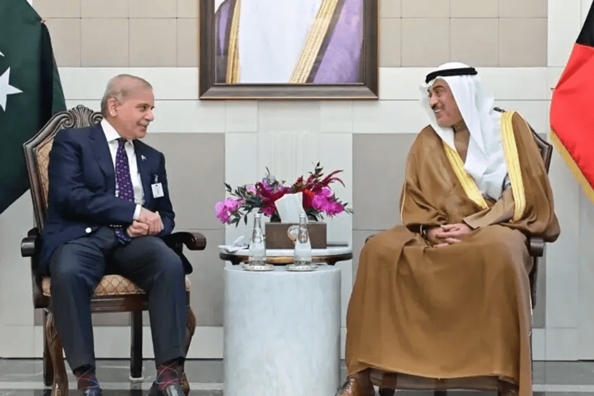 Pakistan condemns attacks on Kuwait, backs mediation in Iran conflict