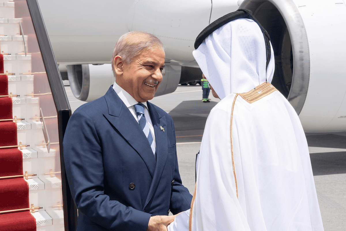 Pakistan prime minister meets Qatar emir amid US-Iran talks push