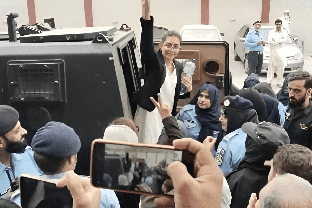 Court suspends remand order against Pakistani lawyer, husband