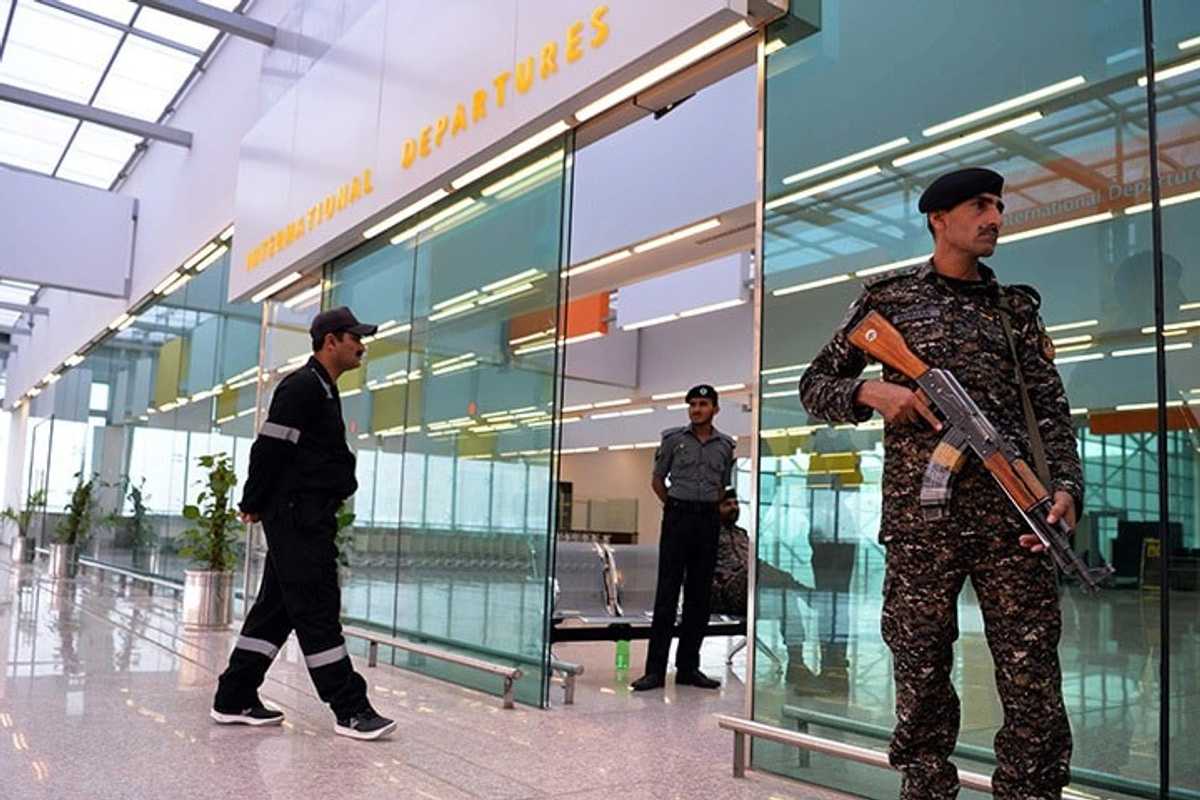 Pakistan probes FIA no-show at Islamabad airport during UK prisoner handover