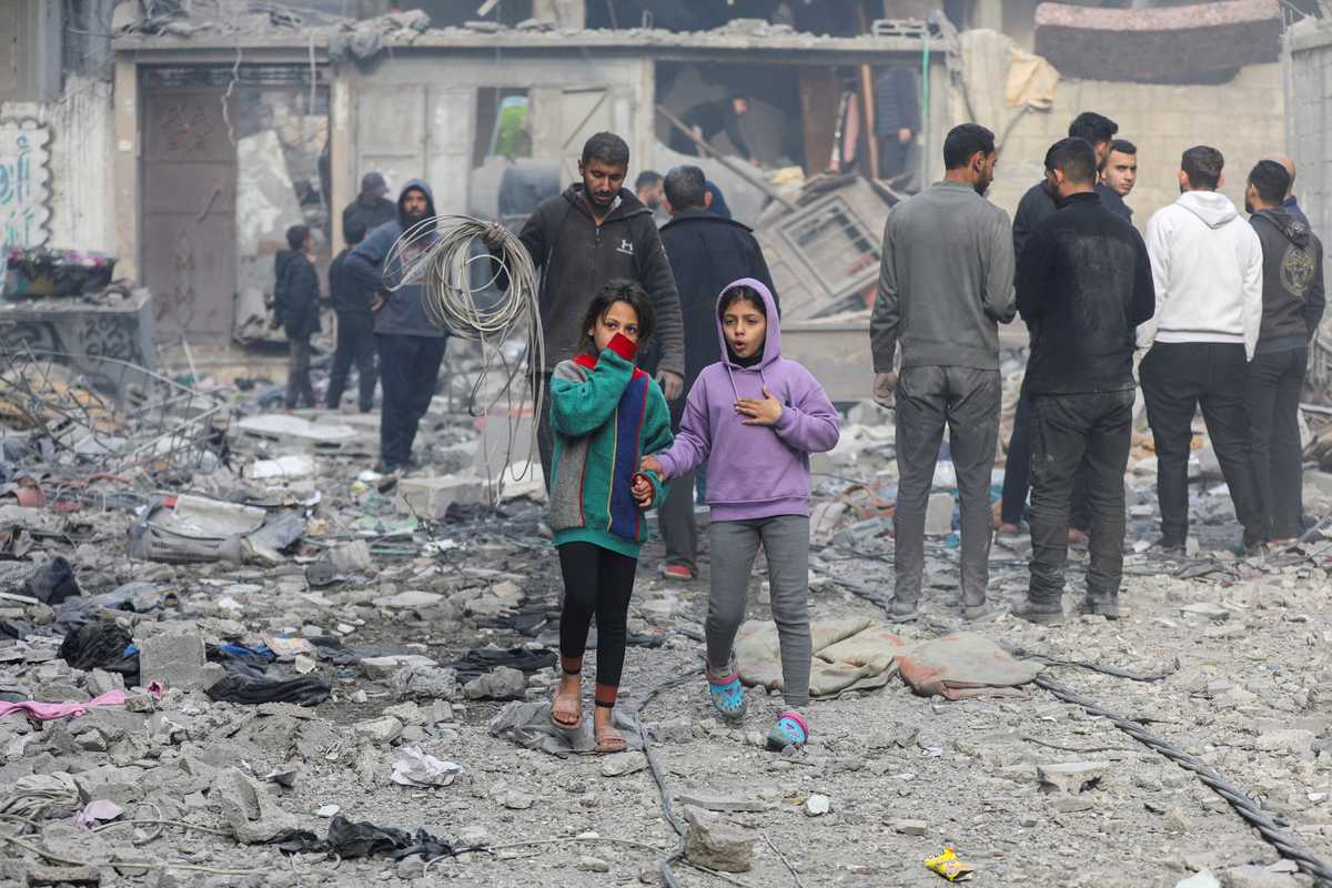 Hamas and Israel wrangle over talks as Israeli strikes in Gaza intensify