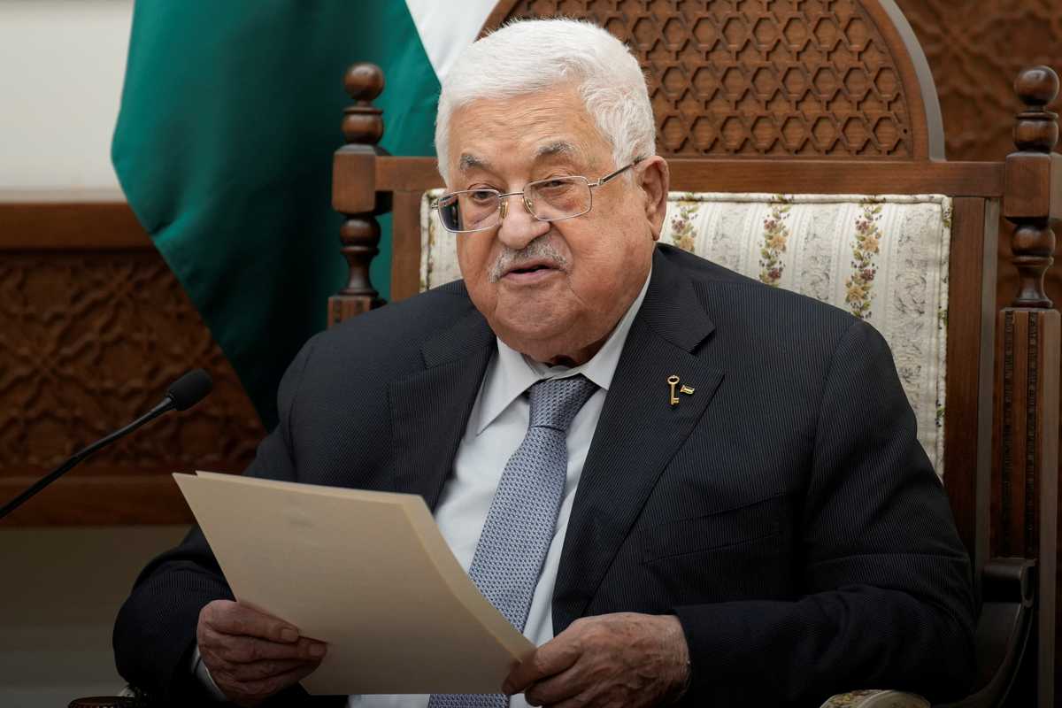 Mahmoud Abbas issues presidential decree setting Palestinian legislative vote for November 28
