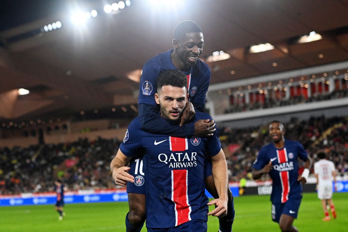 Late Dembele strike earns PSG French Champions Trophy in Doha