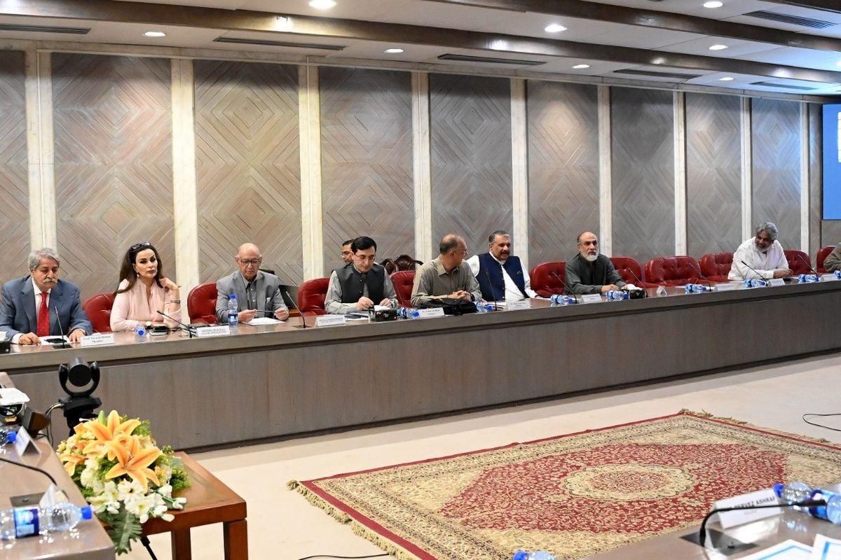 Pakistan's govt to push major 'constitutional package' in key parliamentary sessions tomorrow