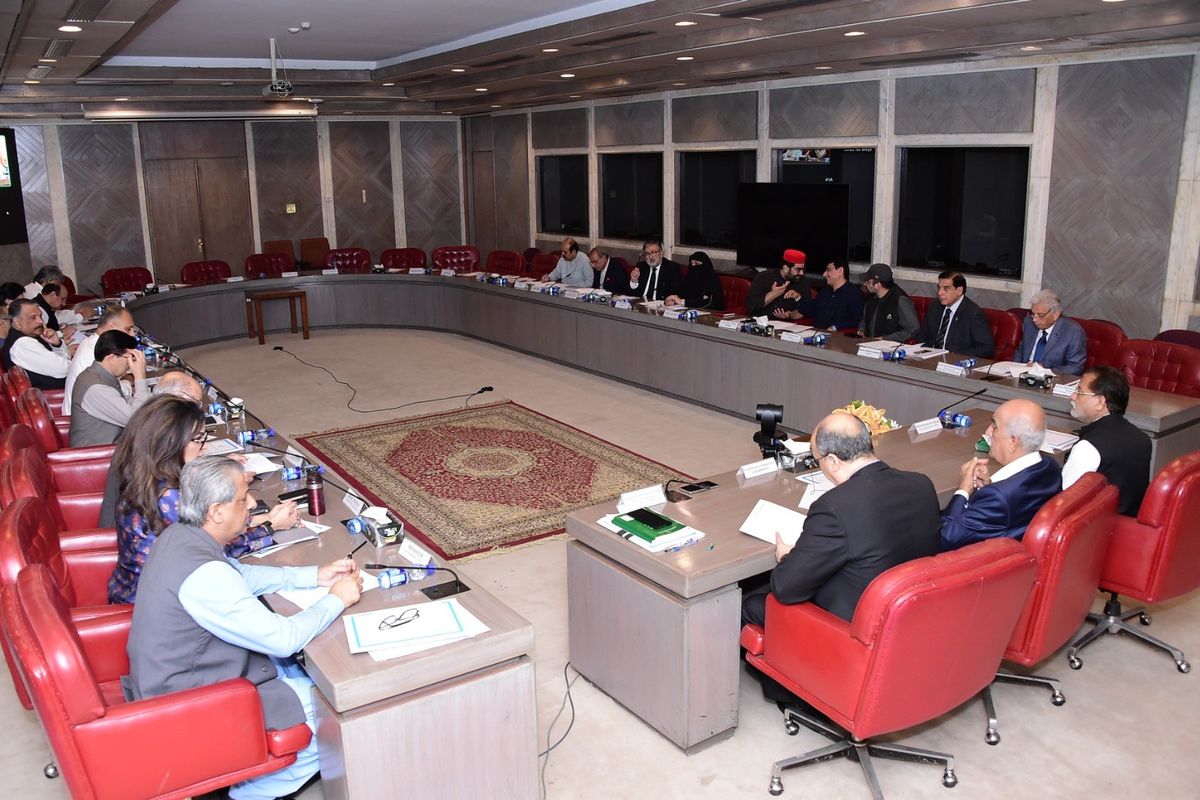 Pakistan’s govt to now table key constitutional amendments in parliament tomorrow