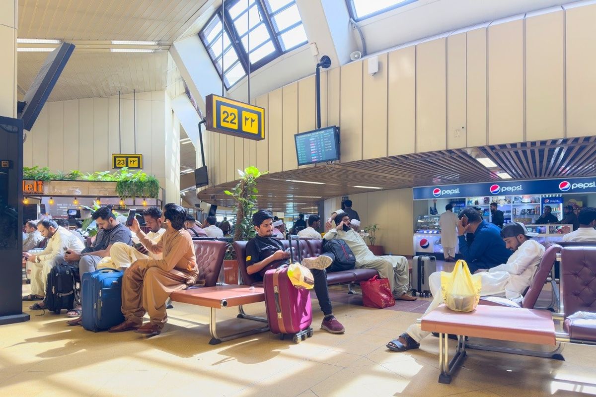 Airlines charging extra fees to update tickets after ceasefire