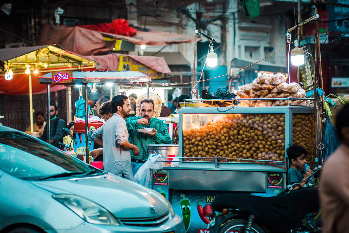 Pakistan's inflation drops to single digit for first time in 3 years
