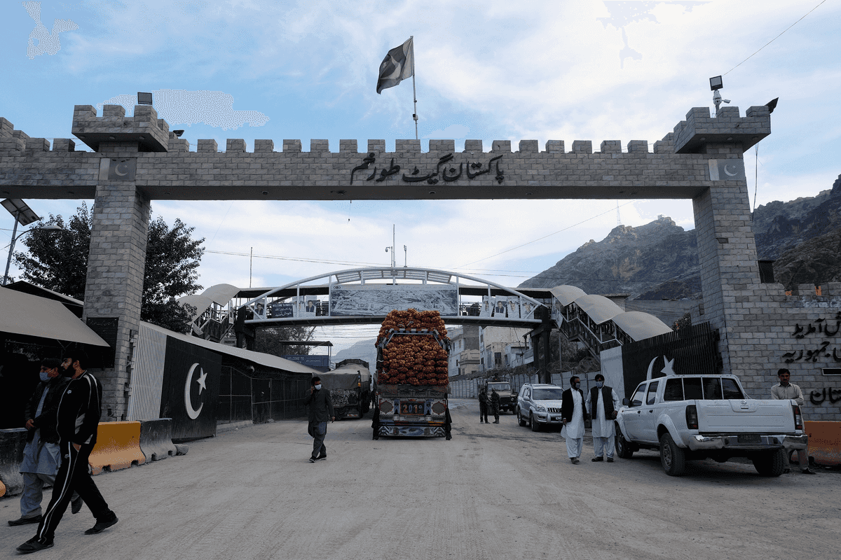 Pakistan-Afghanistan border closure costs two countries over Rs400 billion in trade