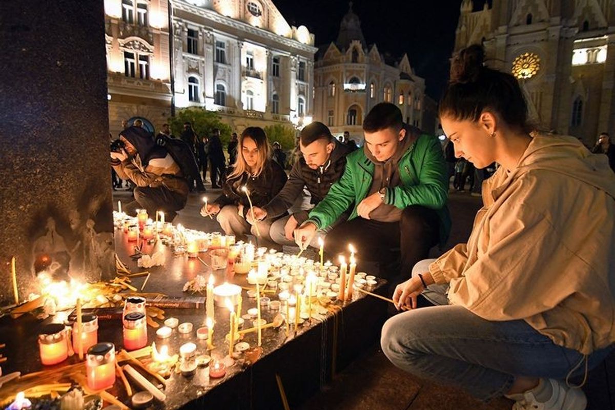 Serbia mourns victims after roof collapse kills 14