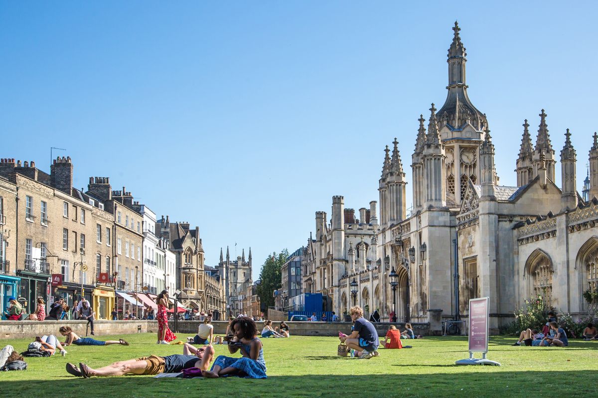 UK universities demand higher tuition fees to 'avoid financial crisis'