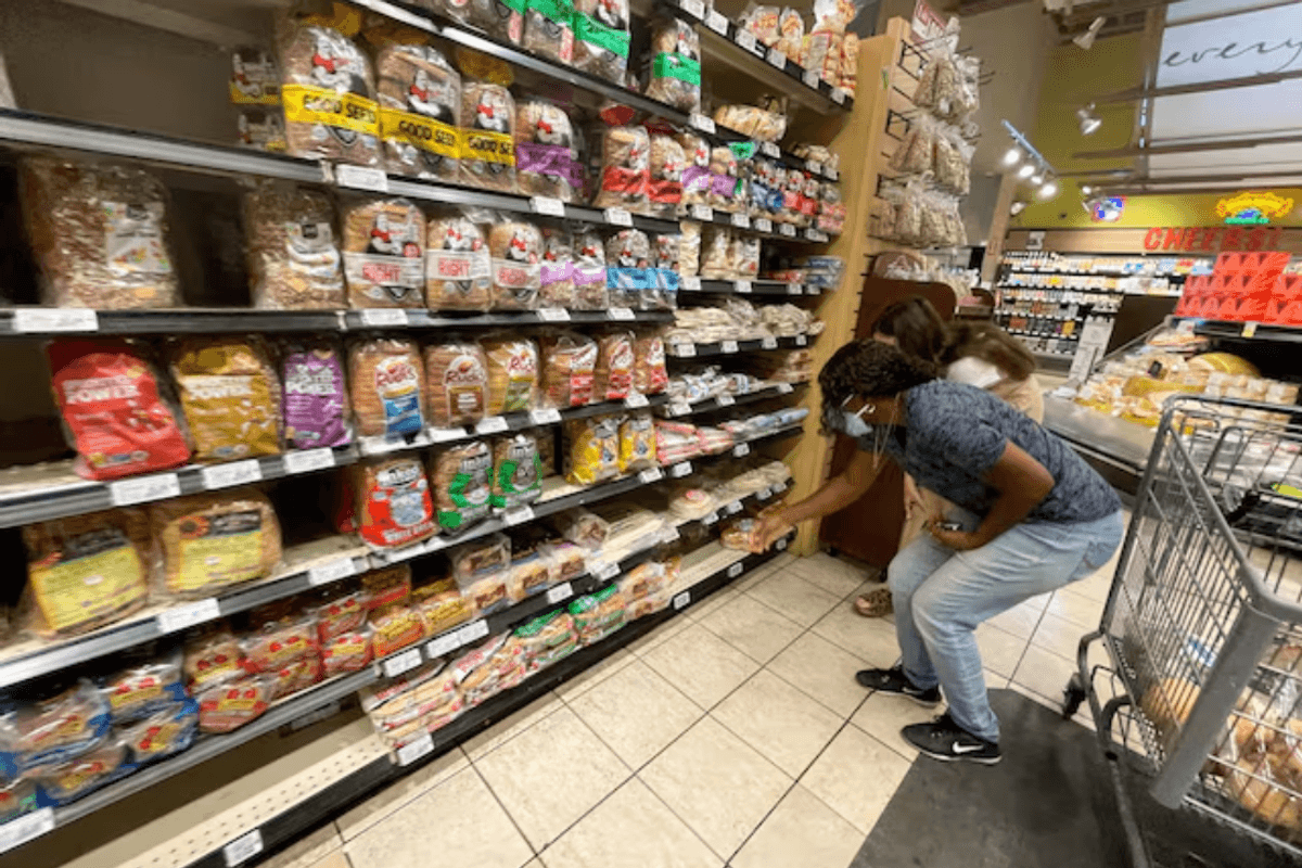 US consumer inflation cools in February before import tariffs hit