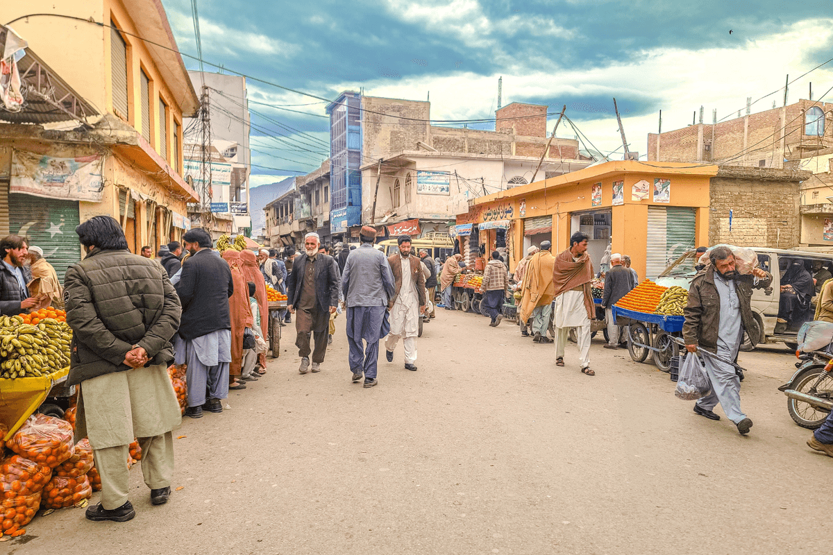 Pakistan's inflation expected to ease to 3-year low in August