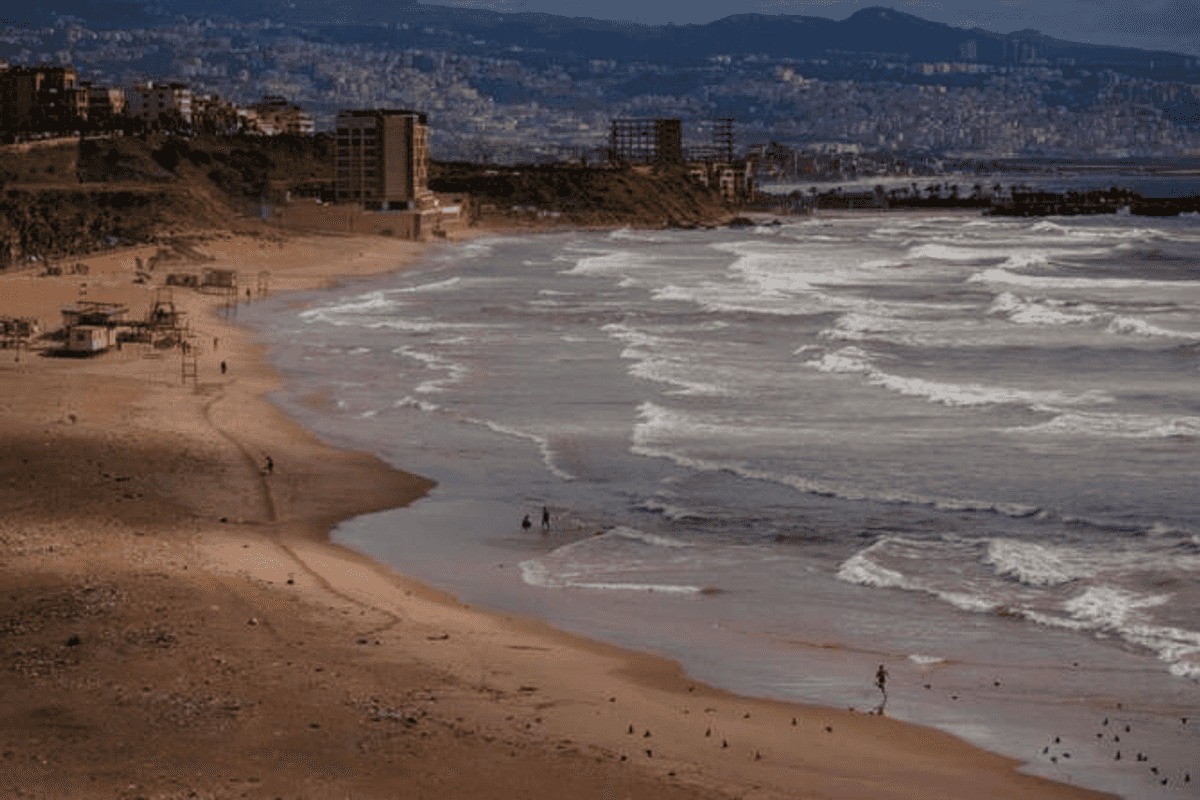 UAE lifts war-related ban on travel to Lebanon