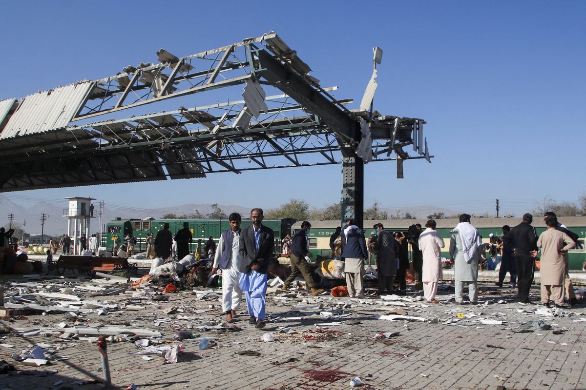 Pakistan blast death toll rises to 26, including 14 soldiers
