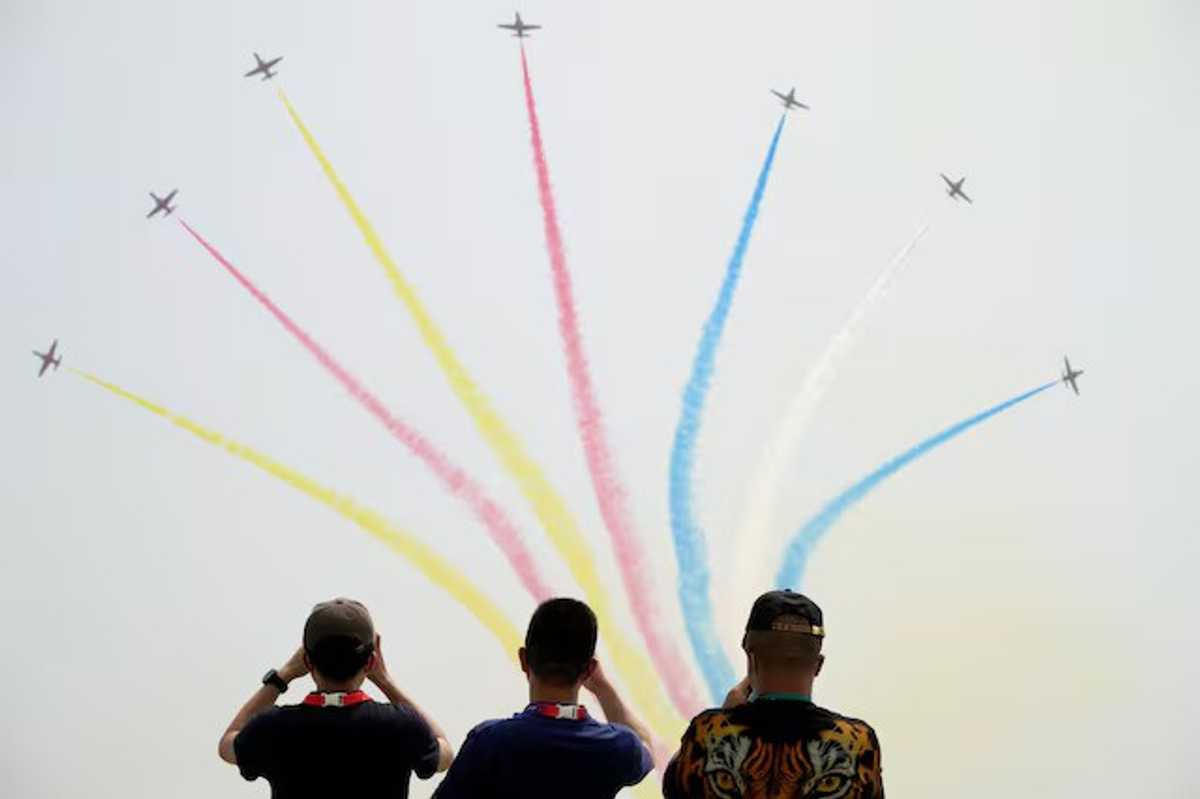 China to unveil stealth jets and attack drones at Zhuhai Airshow