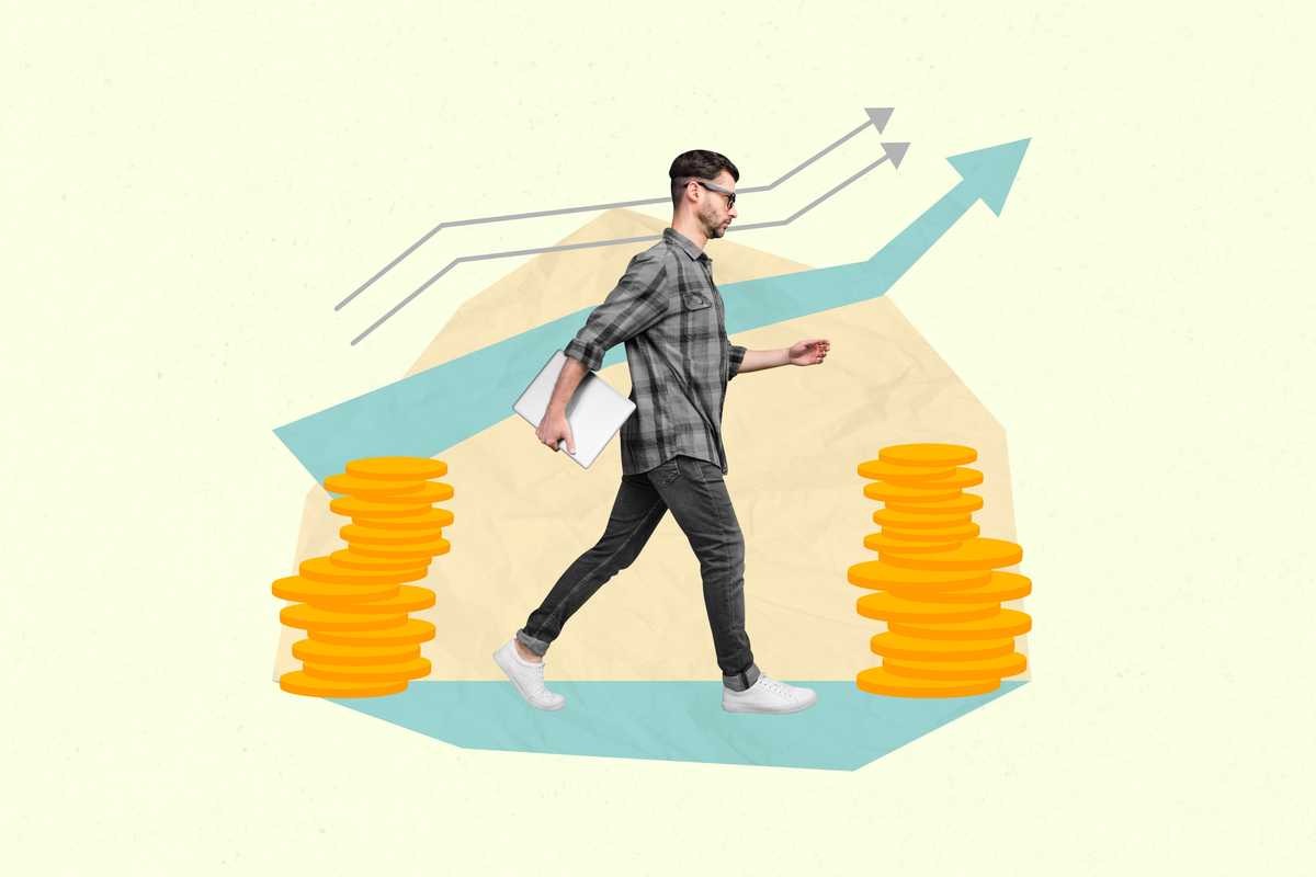 Regular saving reduces financial anxiety, boosts life satisfaction: report