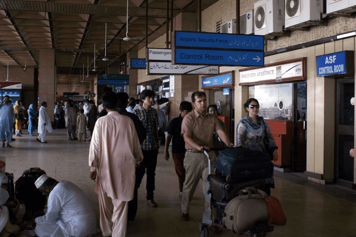 Pakistan moves to bar travelers from bringing goods worth over $1,200