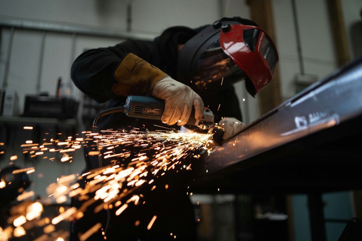 Pakistan’s large-scale manufacturing rebounds 9% in July