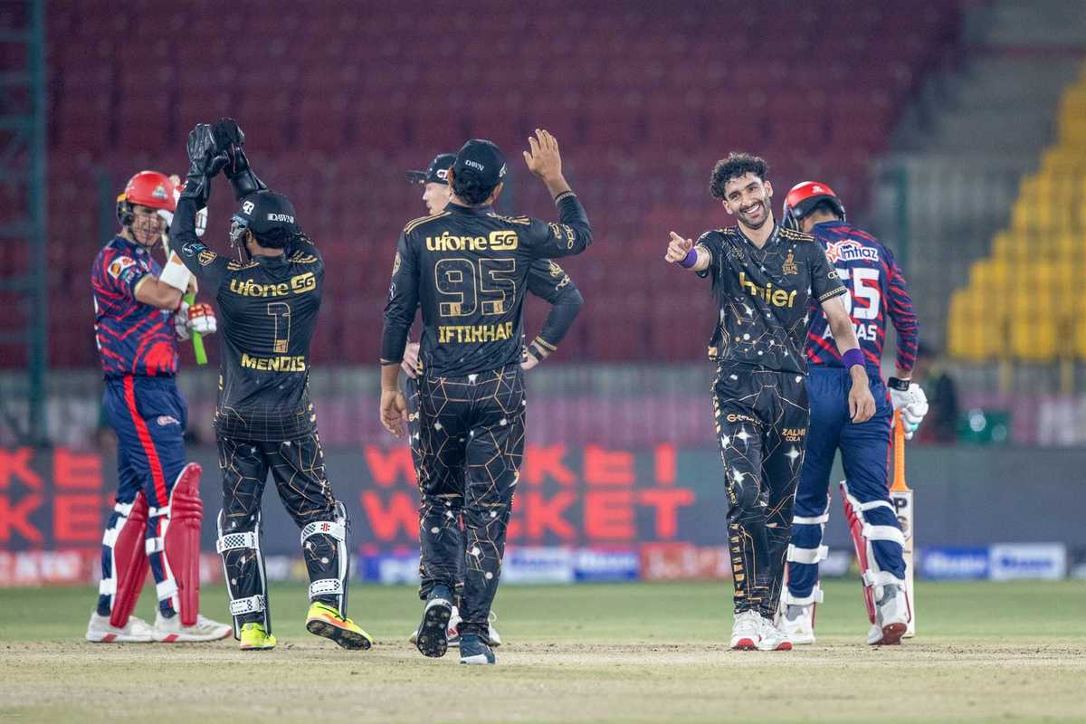 Zalmi’s batting onslaught powers them to thumping win over Kings