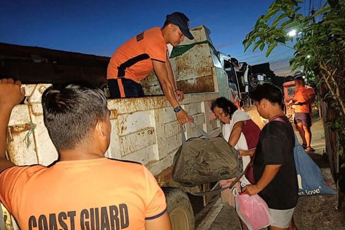 Super Typhoon makes landfall in the Philippines