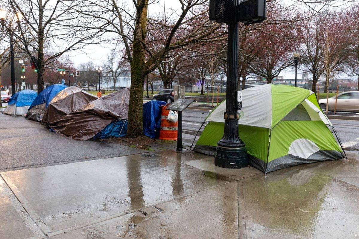 Homelessness in US hits new record in 2024