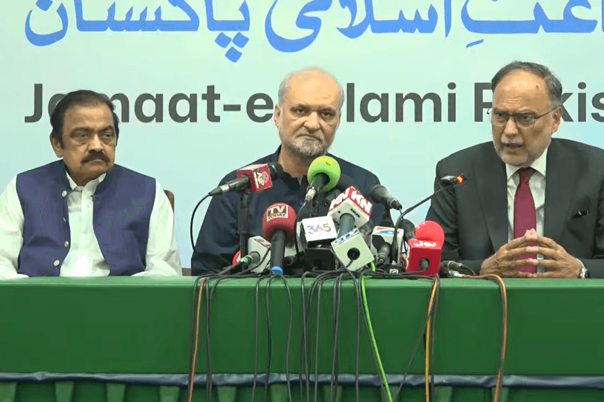 Pakistan govt, JI agree on committees to propose fuel levy cuts