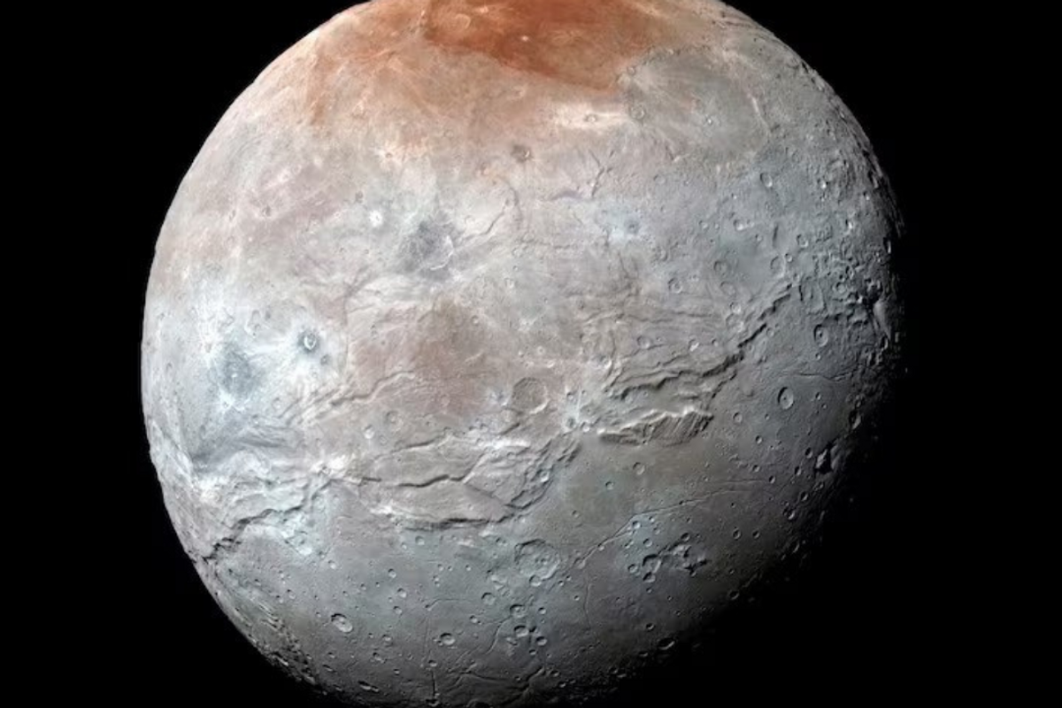Webb telescope reveals surprising details of Pluto's moon Charon