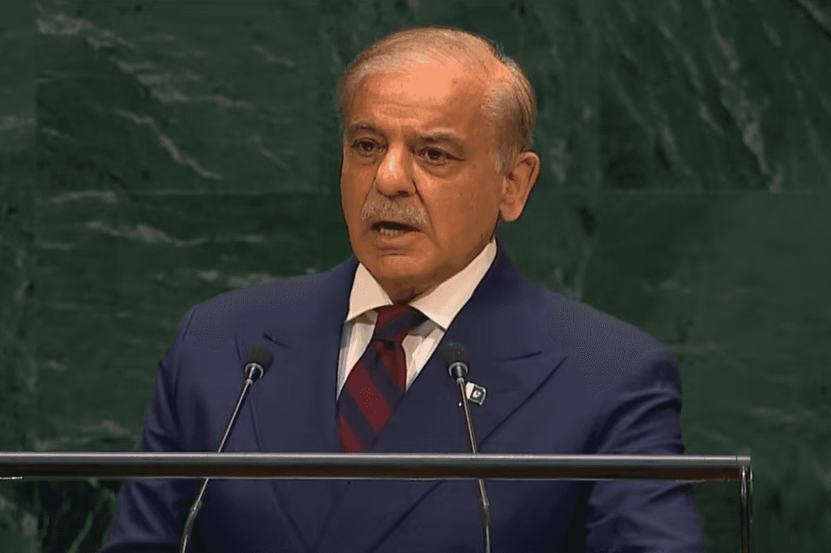 Pakistan PM calls Houthi Makkah attacks 'red line' at UN